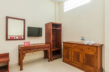 Zen Rooms Denpasar Bypass Suwung Otel
